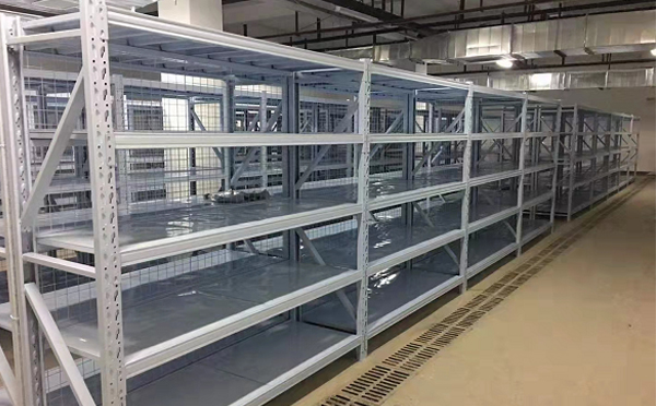 嘉峪关如何通过货架布局提升仓储作业效率？三大布局策略解析